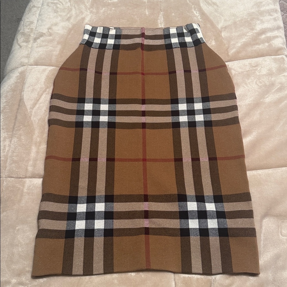 Burberry Kammie Nova Check Plaid Pencil Skirt